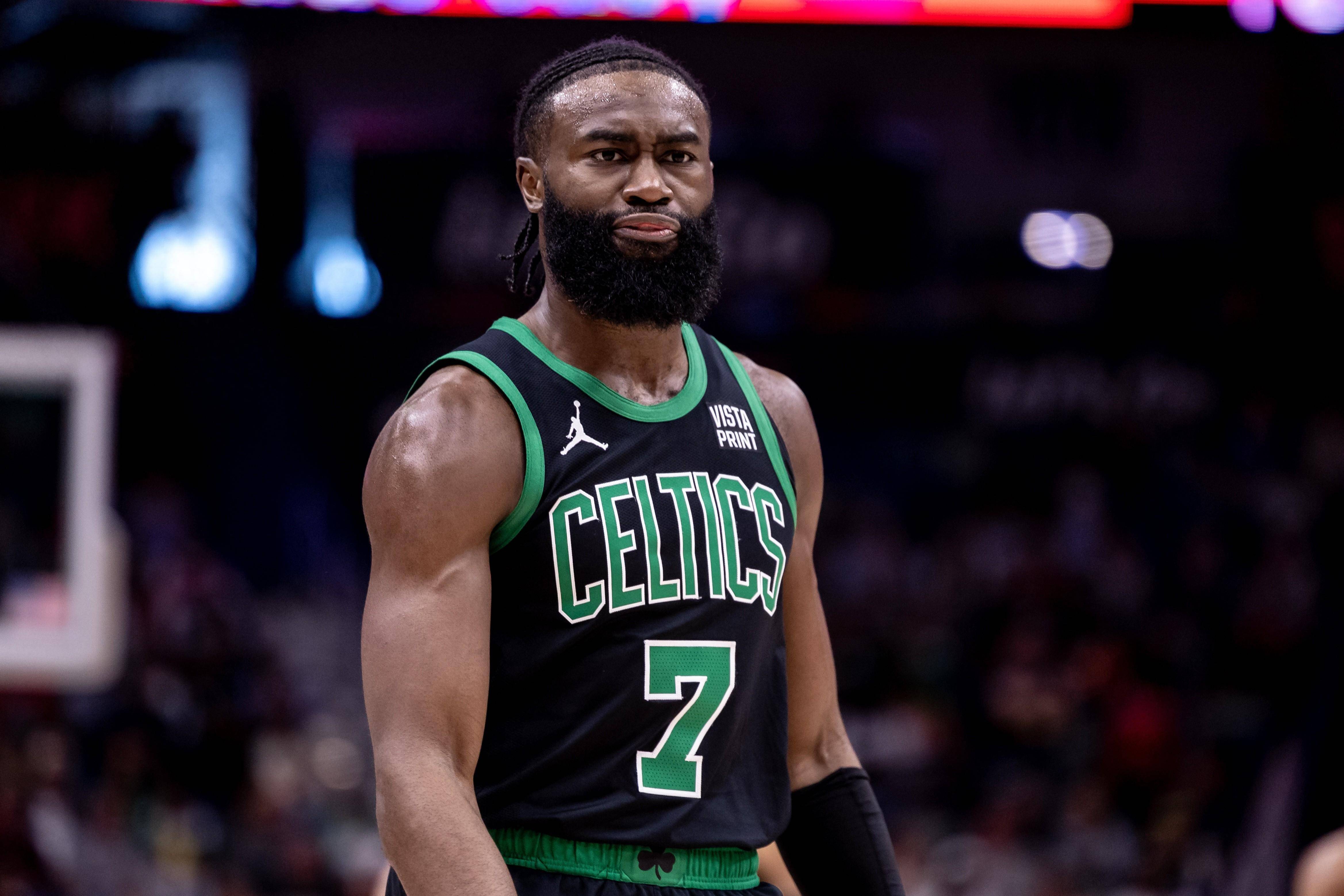 NBA总决赛：勇士4-2击败绿军，库里FMVP的简单介绍