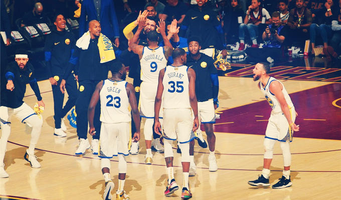 包含NBA球员罢赛抗议，社会正义运动持续的词条