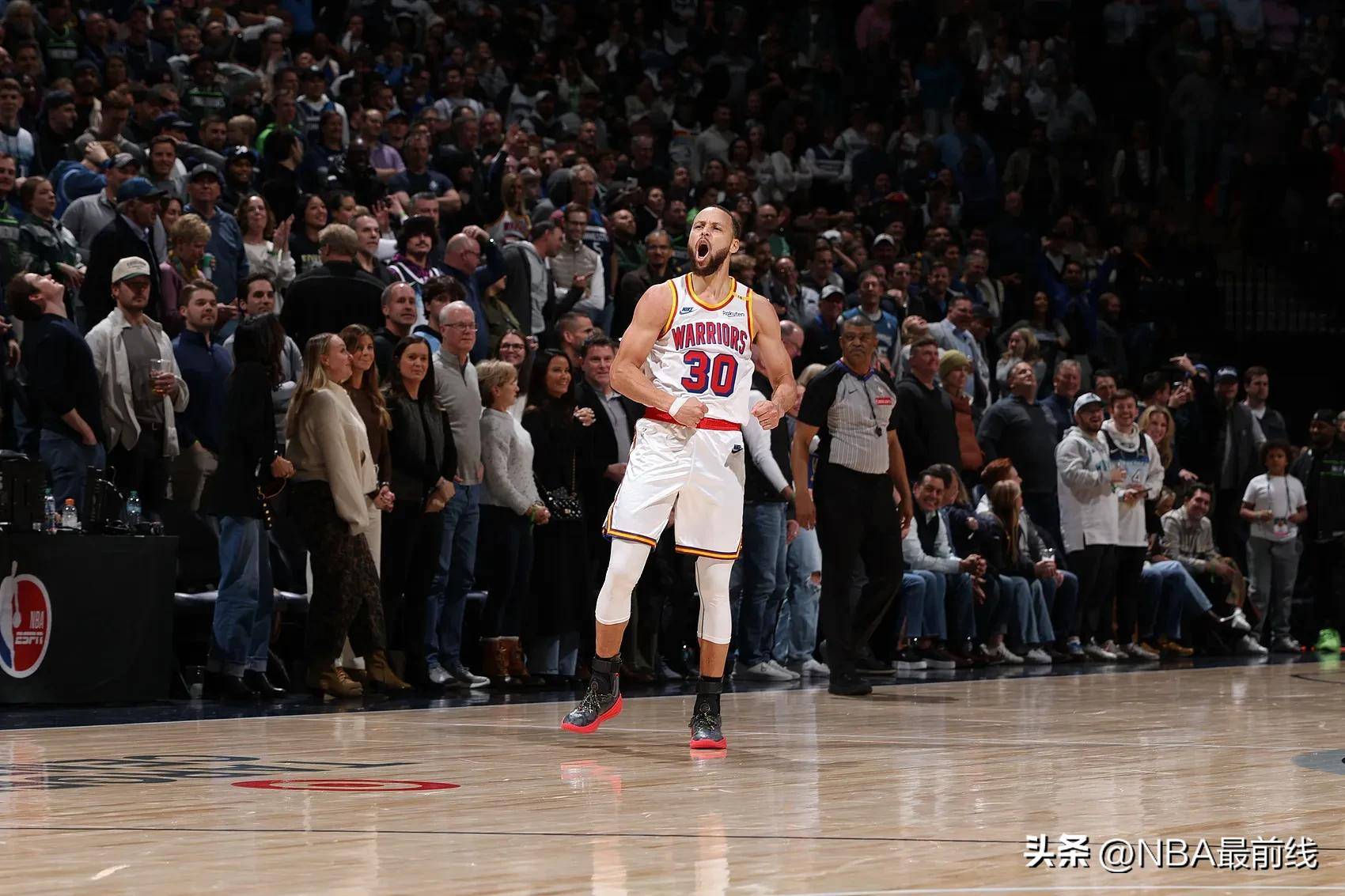 包含NBA今日战报：詹姆斯关键三分绝杀的词条