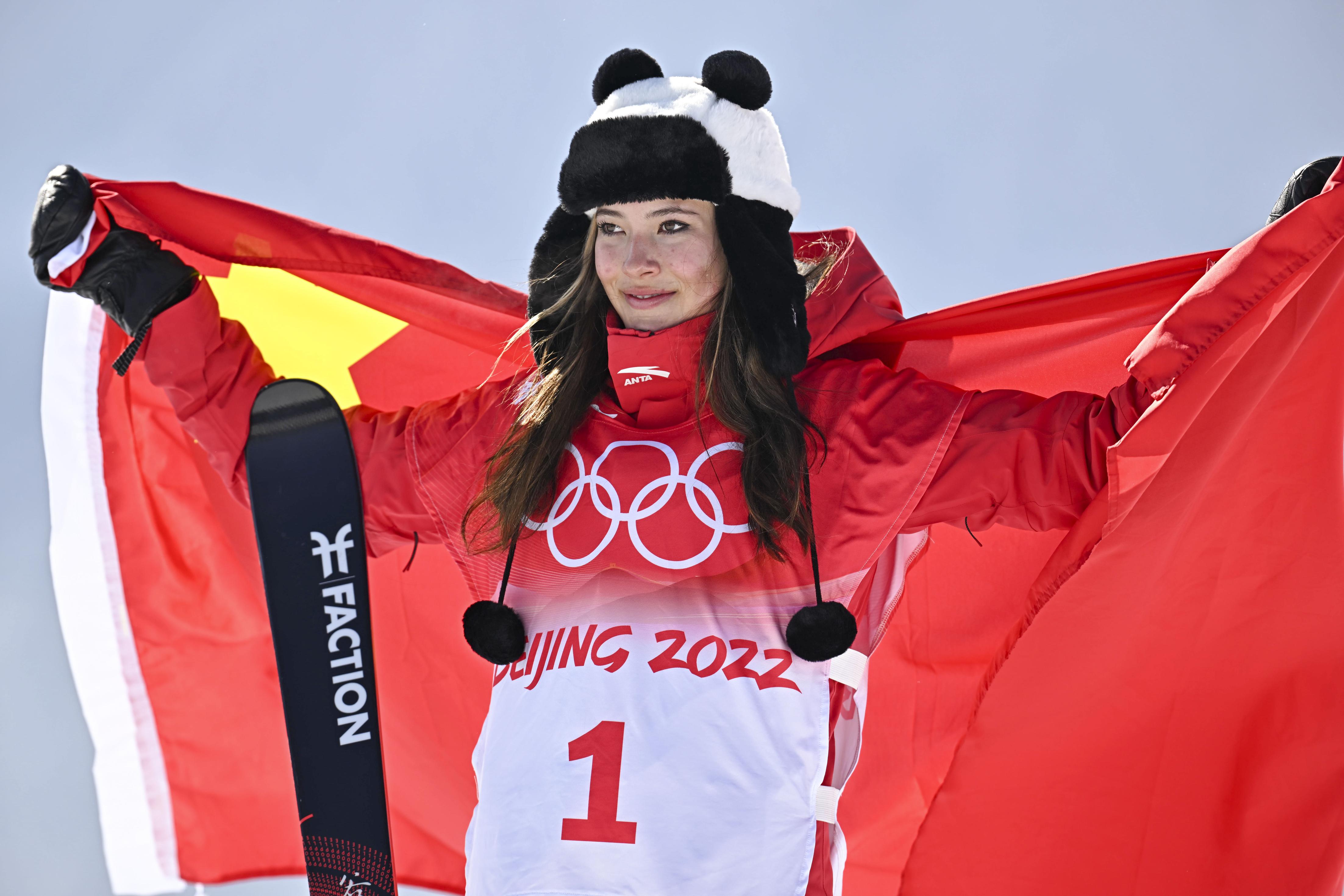 米兰网页版-谷爱凌自由式滑雪再夺金，冬奥会双冠王